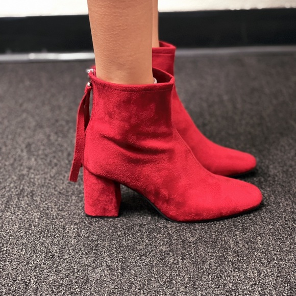 Red block heel tassel ankle bootie - Picture 6 of 9